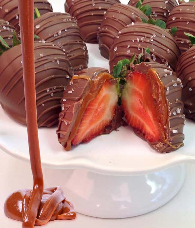 Sea Salt &amp; Carmel Chocolate Covered Strawberries