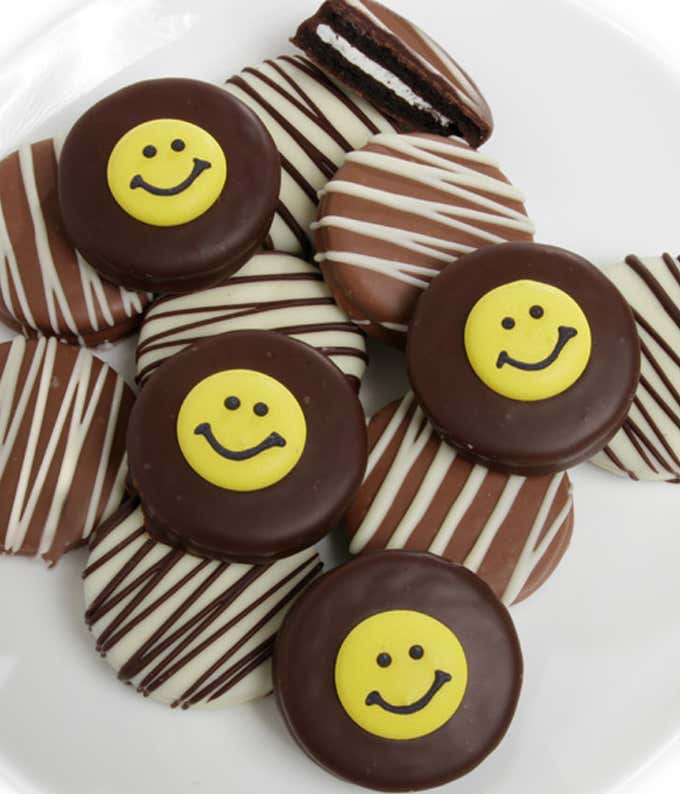 Smile chocolate covered Oreos